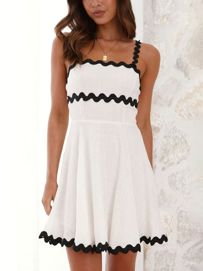 Elegant Contrast Trim Linen Mini Dress for Women with Square Neck Sleeveless Fit and Flare Style