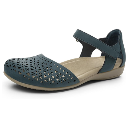 Comfortable Closed Toe Sandals for Women with Laser Cut Ankle Strap Cushioned Flat Style
