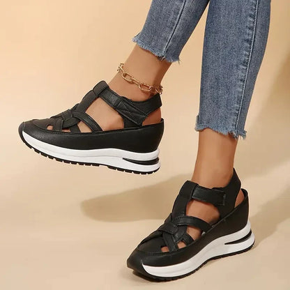 Comfortable Closed Toe Sandals for Women with Cutout Strap Platform Sole Hook Loop Sport Style