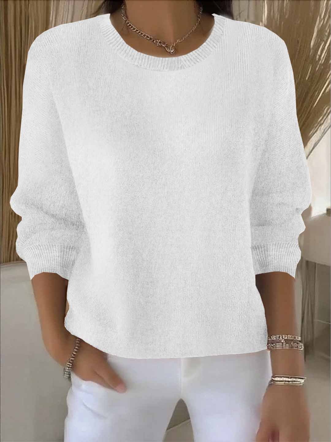 Comfortable Knit Sweater for Women with Round Neck Long Sleeve Relaxed Oversized Style