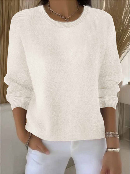 Comfortable Knit Sweater for Women with Round Neck Long Sleeve Relaxed Oversized Style