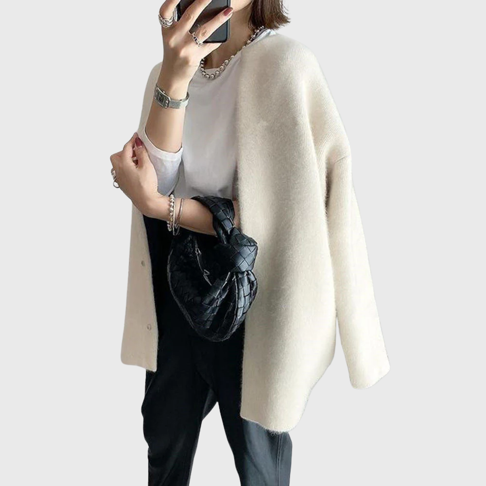 Comfortable Knit Cardigan Sweater for Women with Round Neck Long Sleeve Snap Button Oversized Casual Style
