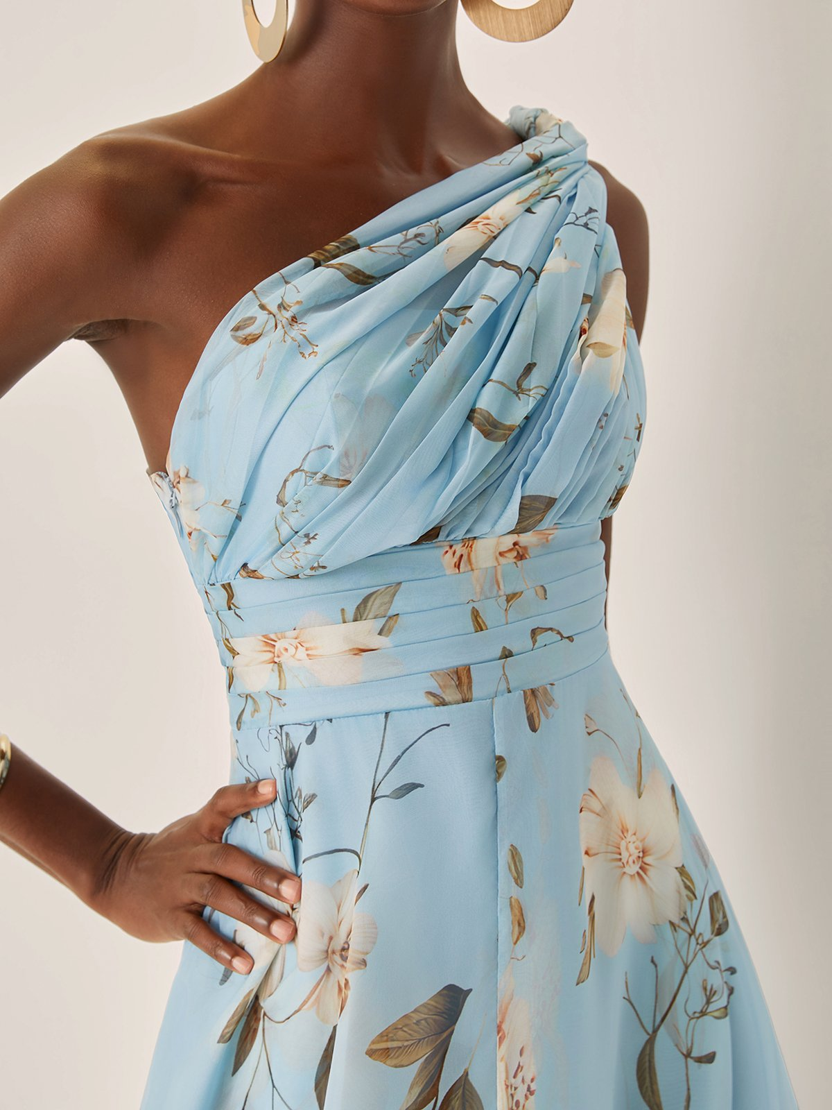 Elegant Light Blue Floral Maxi Dress for Women with One Shoulder Sleeveless Ruched Flowing Wedding Guest Style
