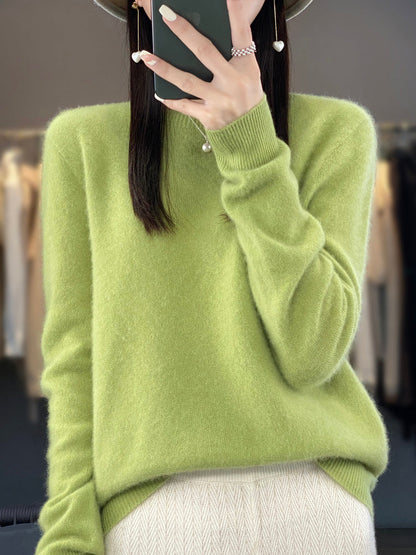 Comfortable Knit Sweater for Women with Round Neck Long Sleeve Relaxed Oversized Style