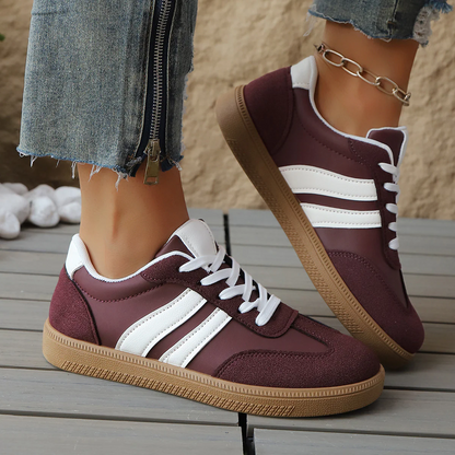 Comfortable Trainers for Women with Contrast Side Stripe Gum Sole Lace Up Retro Sneaker Style