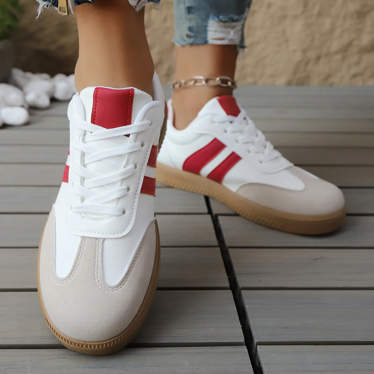 Comfortable Trainers for Women with Contrast Side Stripe Gum Sole Lace Up Retro Sneaker Style