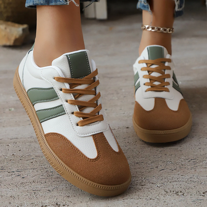 Comfortable Trainers for Women with Contrast Side Stripe Gum Sole Lace Up Retro Sneaker Style