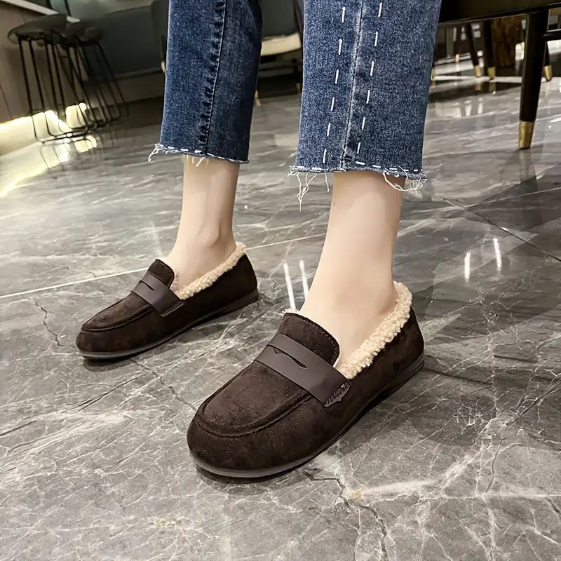 Comfortable House Shoes for Women with Faux Fur Lining Round Toe Suede Loafer Slip On Style