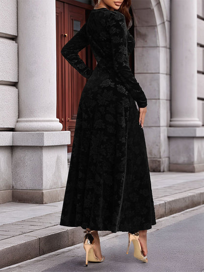 Elegant Black Velvet Maxi Dress for Women with V Neck Long Sleeve Flowing Autumn Wedding Guest Style