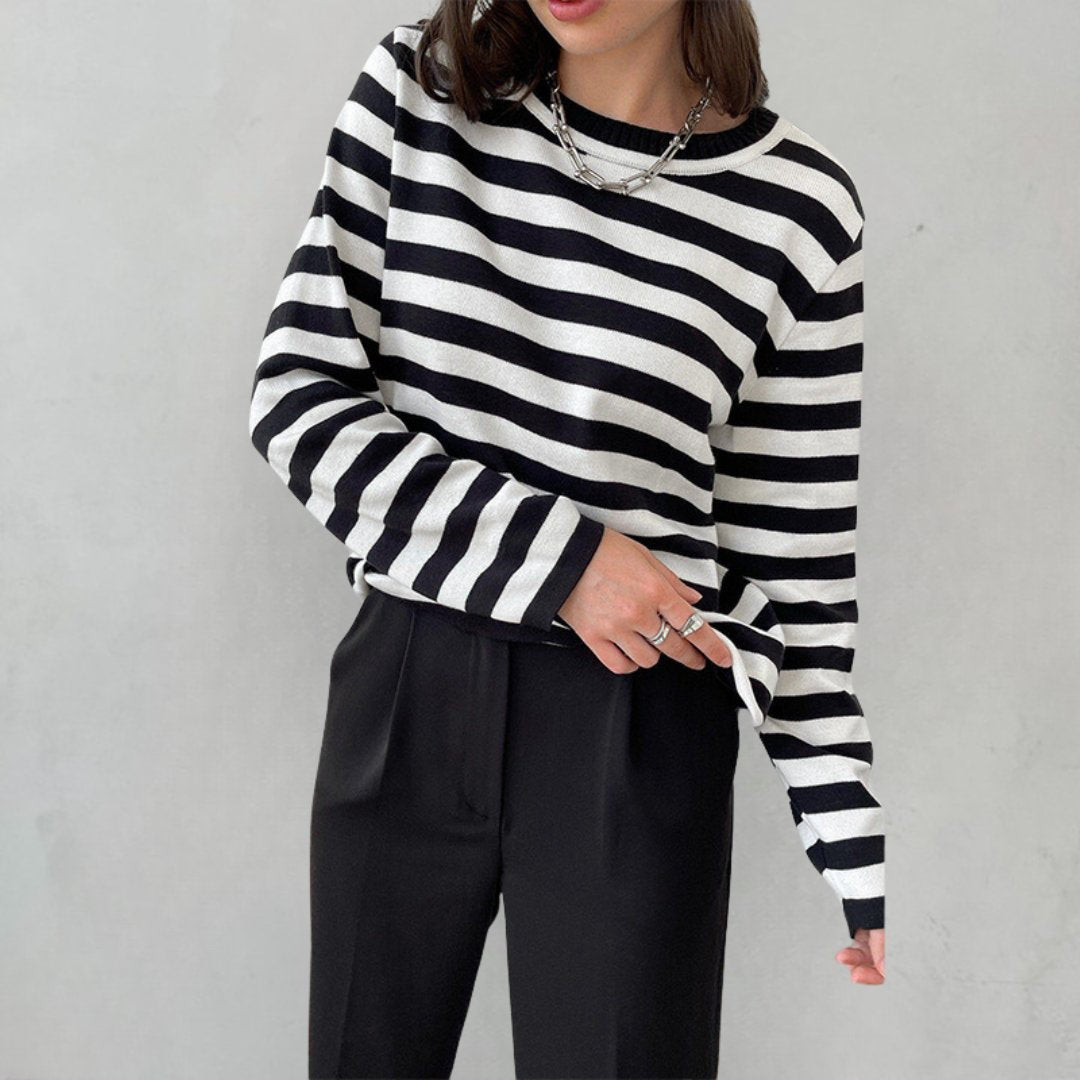 Comfortable Striped Knit Sweater for Women with Crew Neck Long Sleeve Relaxed Oversized Style
